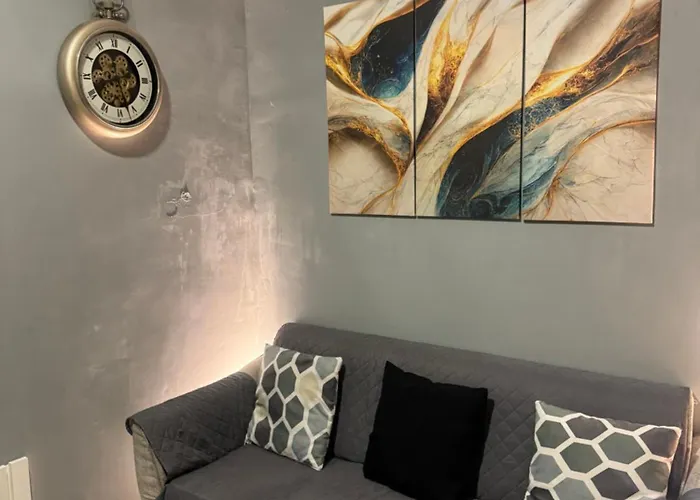 Apartment Fame Residences Mandaluyong 1 Bedroom With Two Big Tv With Balcony *